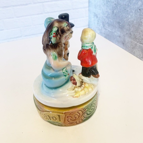 A Christmas Carol Ceramic Music Box Chadwick Miller Japan Vintage 1970 Rotating - Picture 4 of 6
